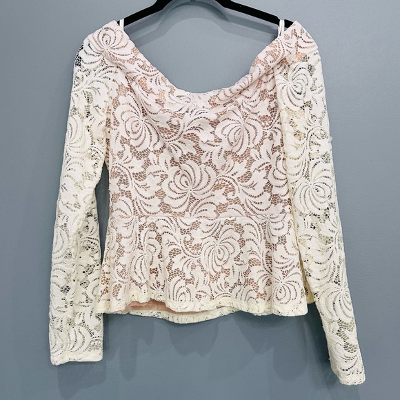 BCBGMaxazria Alea White Lace Nude Off the Shoulder Blouse Size Medium - Picture 6 of 9